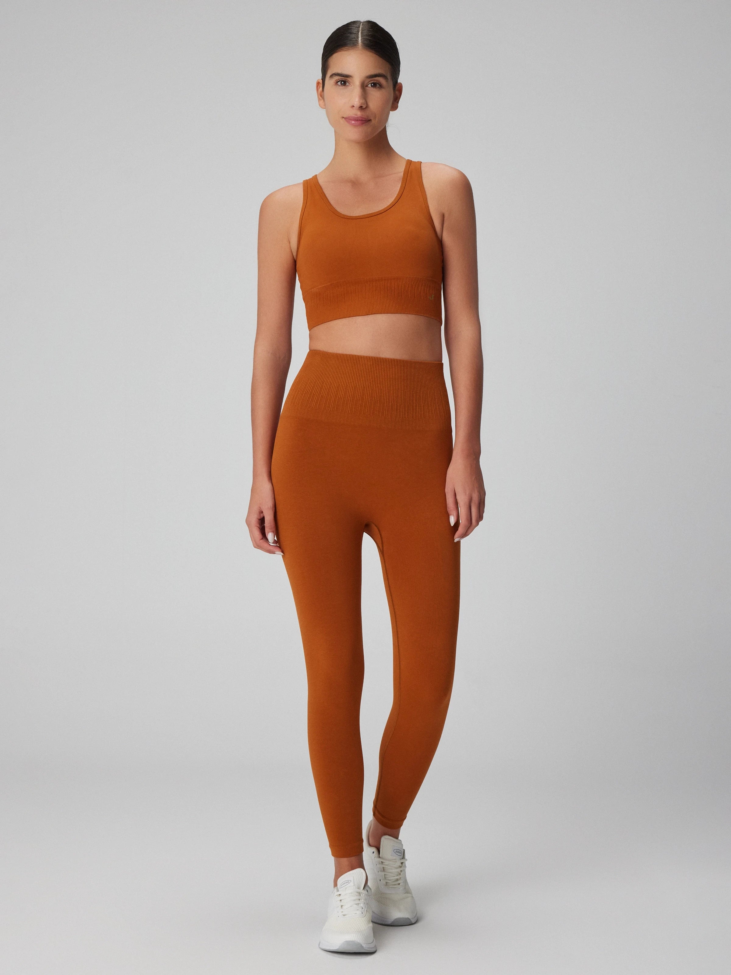 Luz Kemeri Rip Detaylı Yüksek Bel, Sıkılaştırıcı Tayt Badem