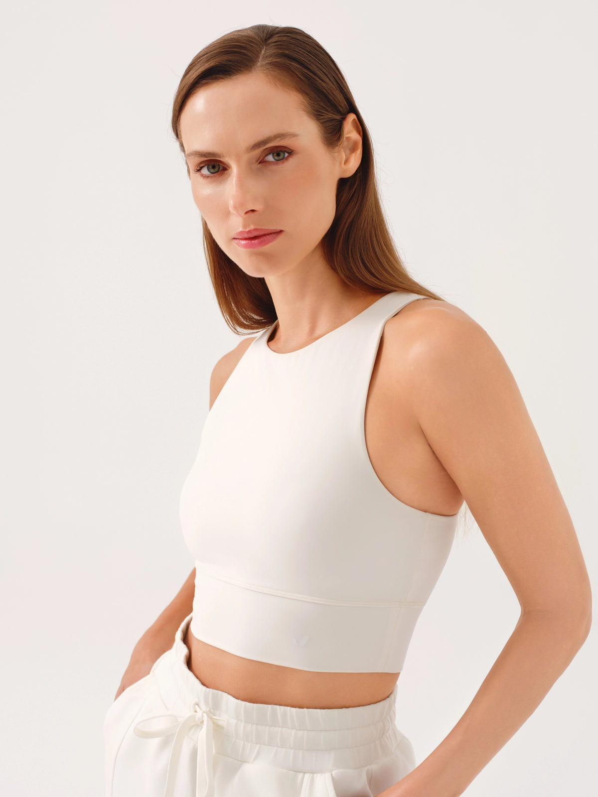 Soft Form Yüksek Yaka Crop Top Kemik