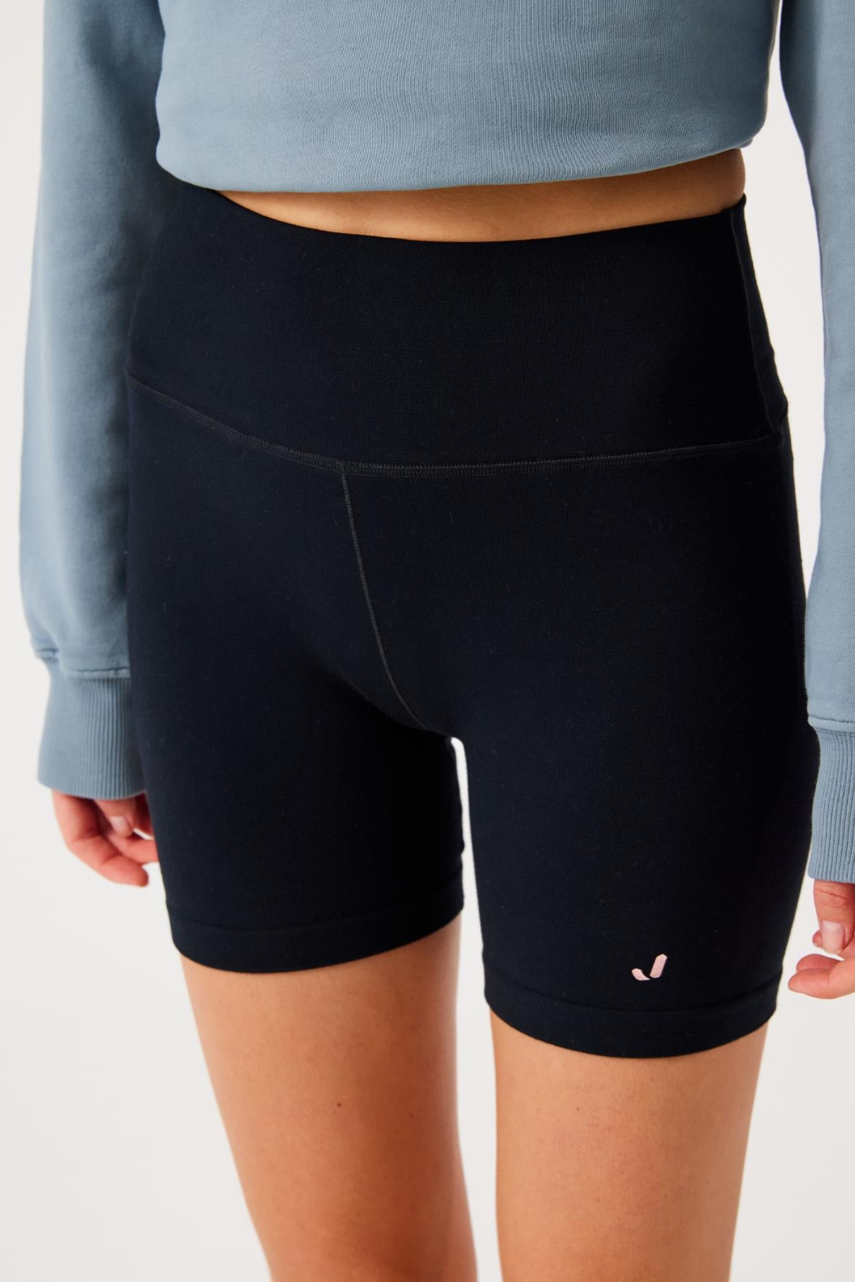 Aura 7cm Modal Shorts Black