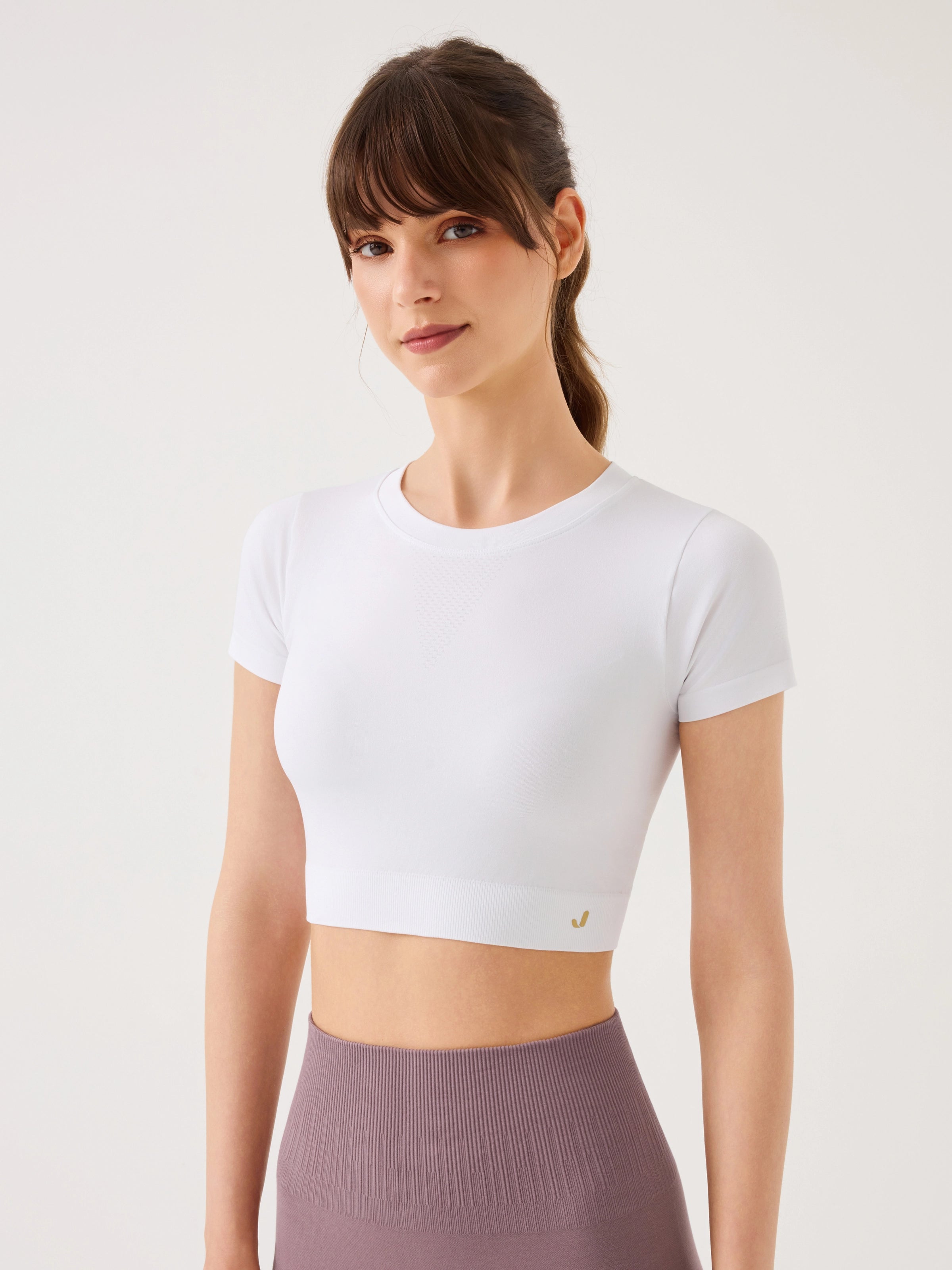 Captiva Yumuşak Dokulu & Esnek Crop Top Beyaz