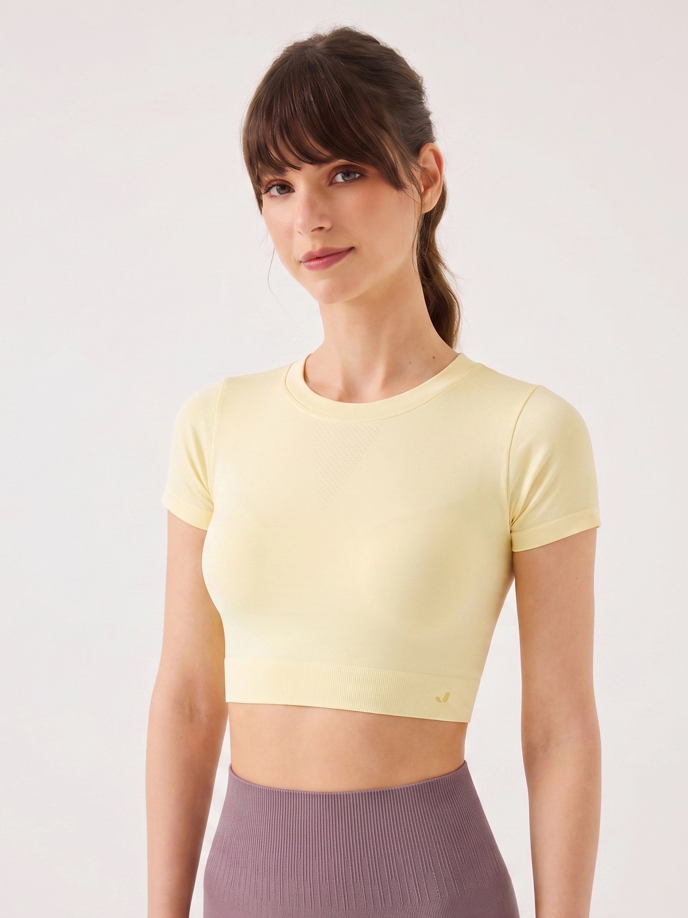 Captiva Yumuşak Dokulu & Esnek Crop Top Sarı