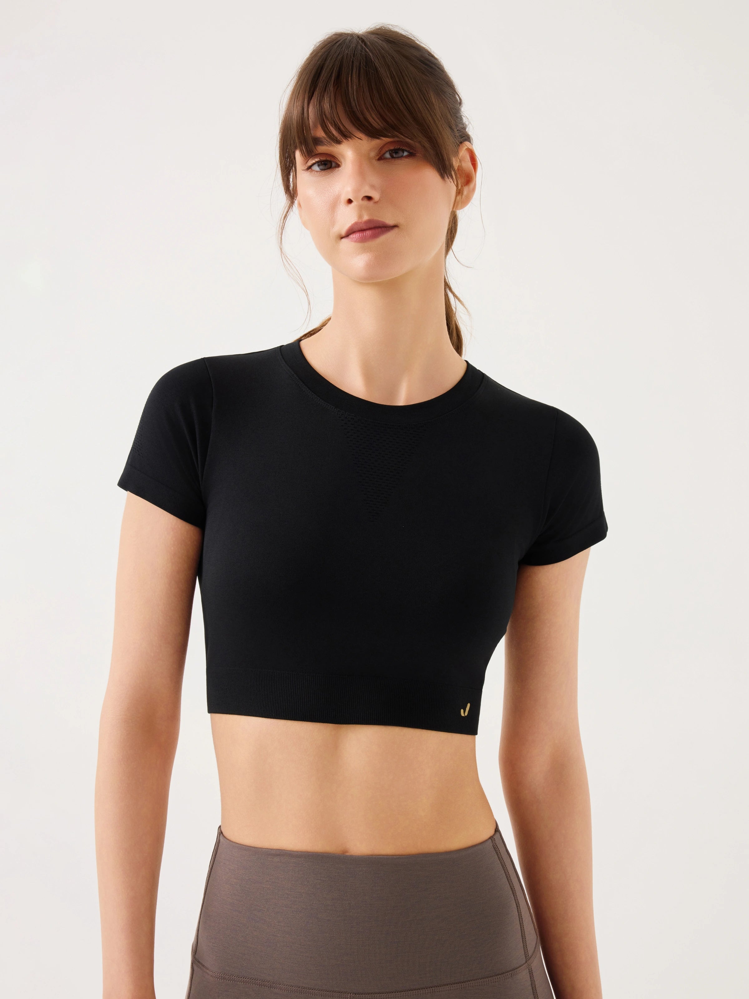 Captiva Yumuşak Dokulu & Esnek Crop Top Siyah