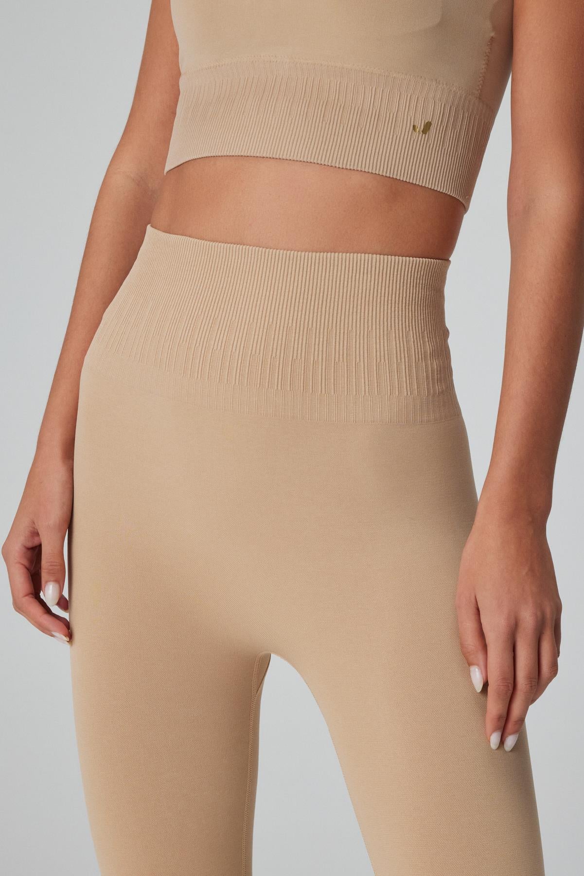Luz Kemeri Rip Detaylı Yüksek Bel, Sıkılaştırıcı Tayt Bej