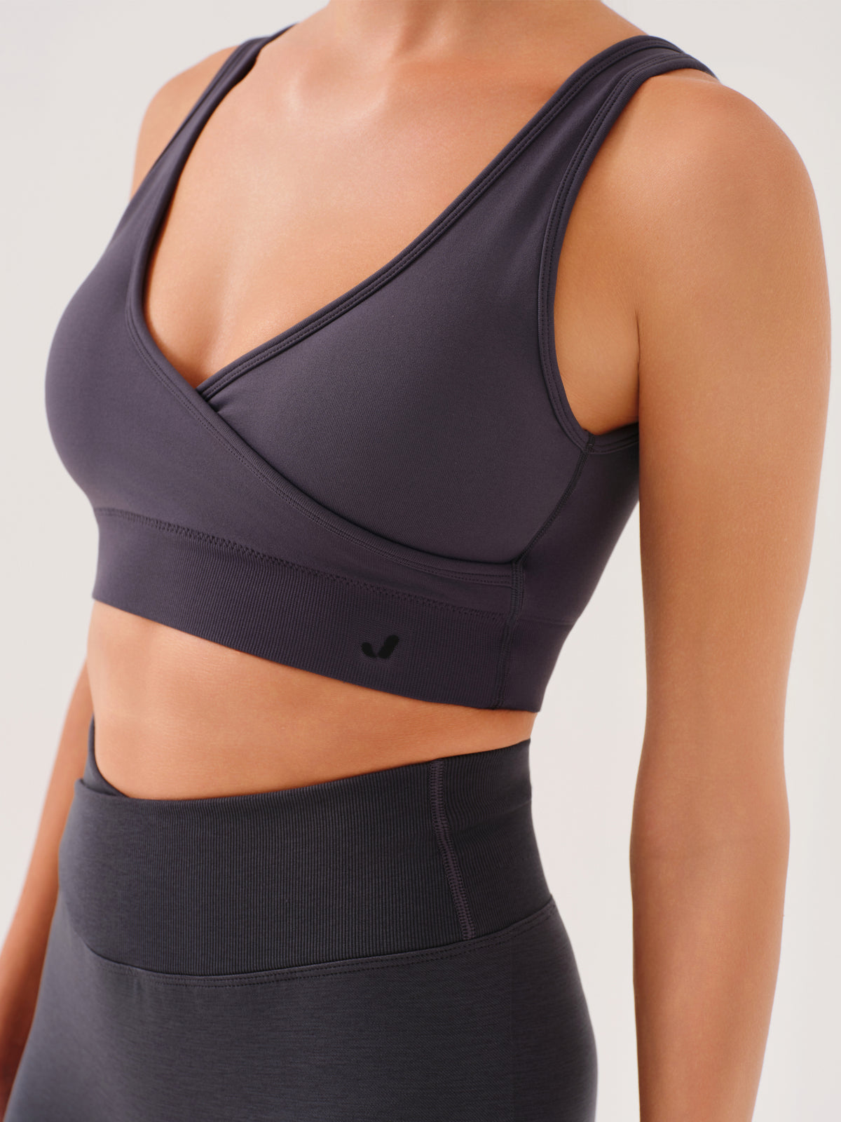 Motion Çapraz Askılı Bra Carbon