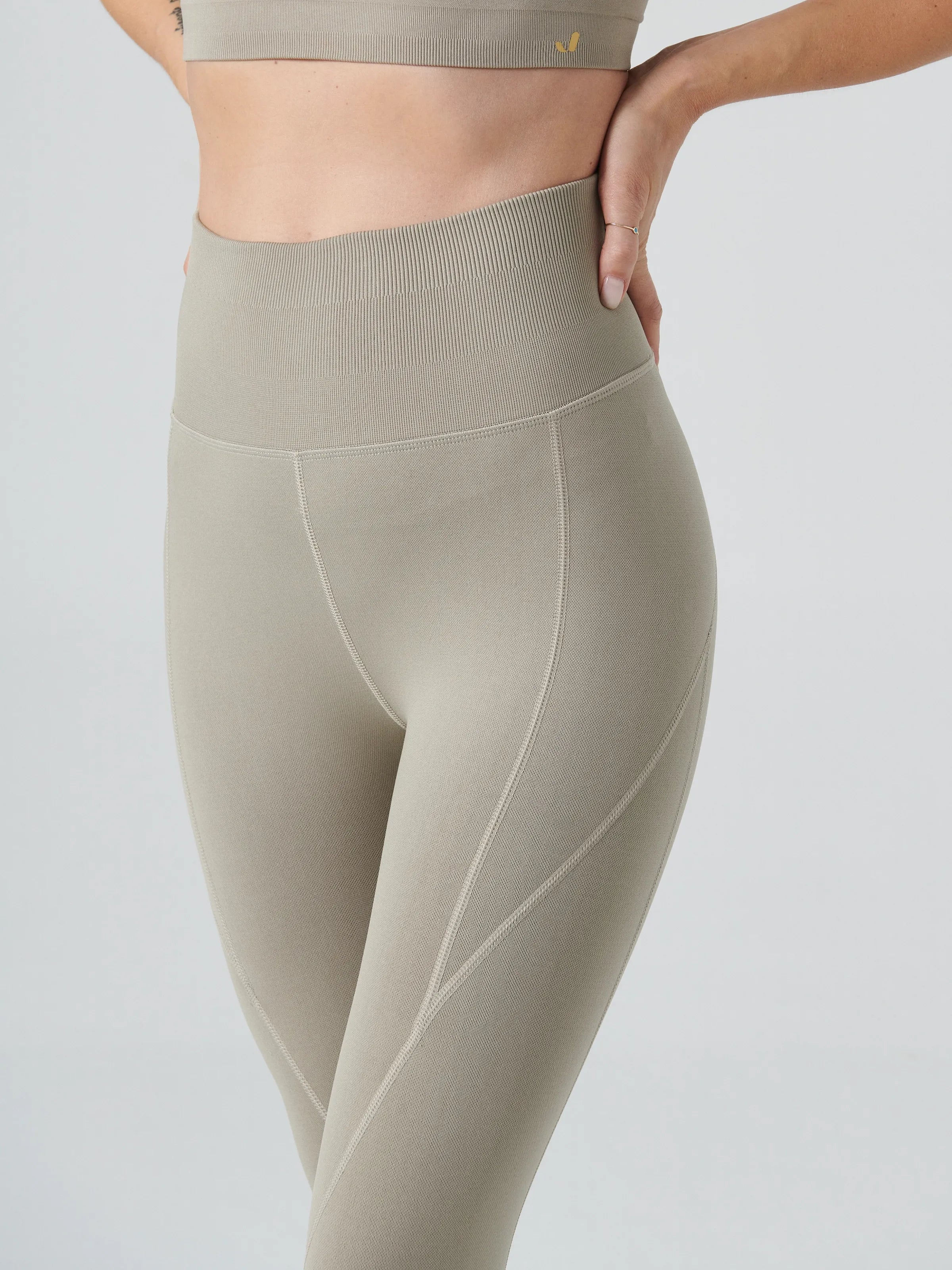 Pine Yüksek Bel & Toparlayıcı Tayt Haki