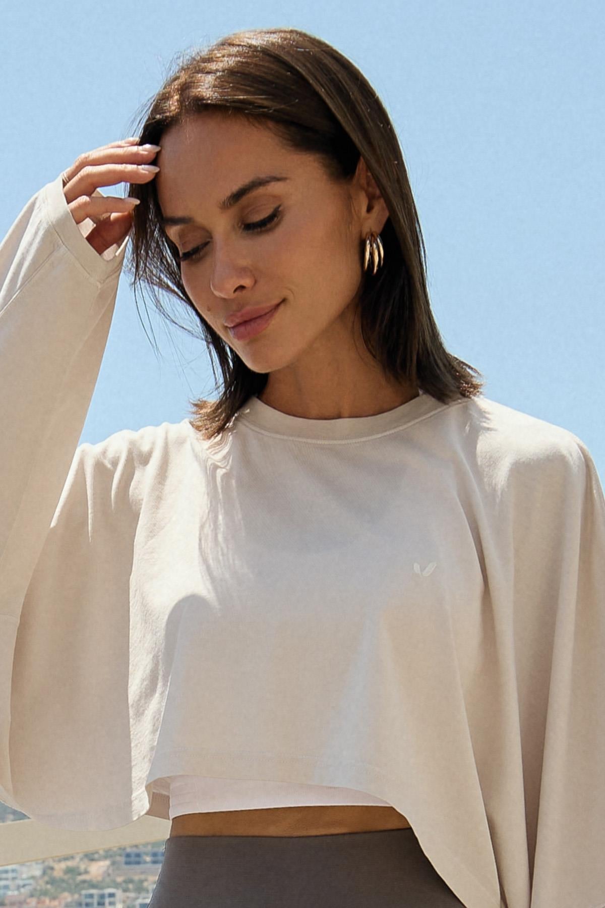 Aura Crop Long Sleeve T-Shirt Ecru 