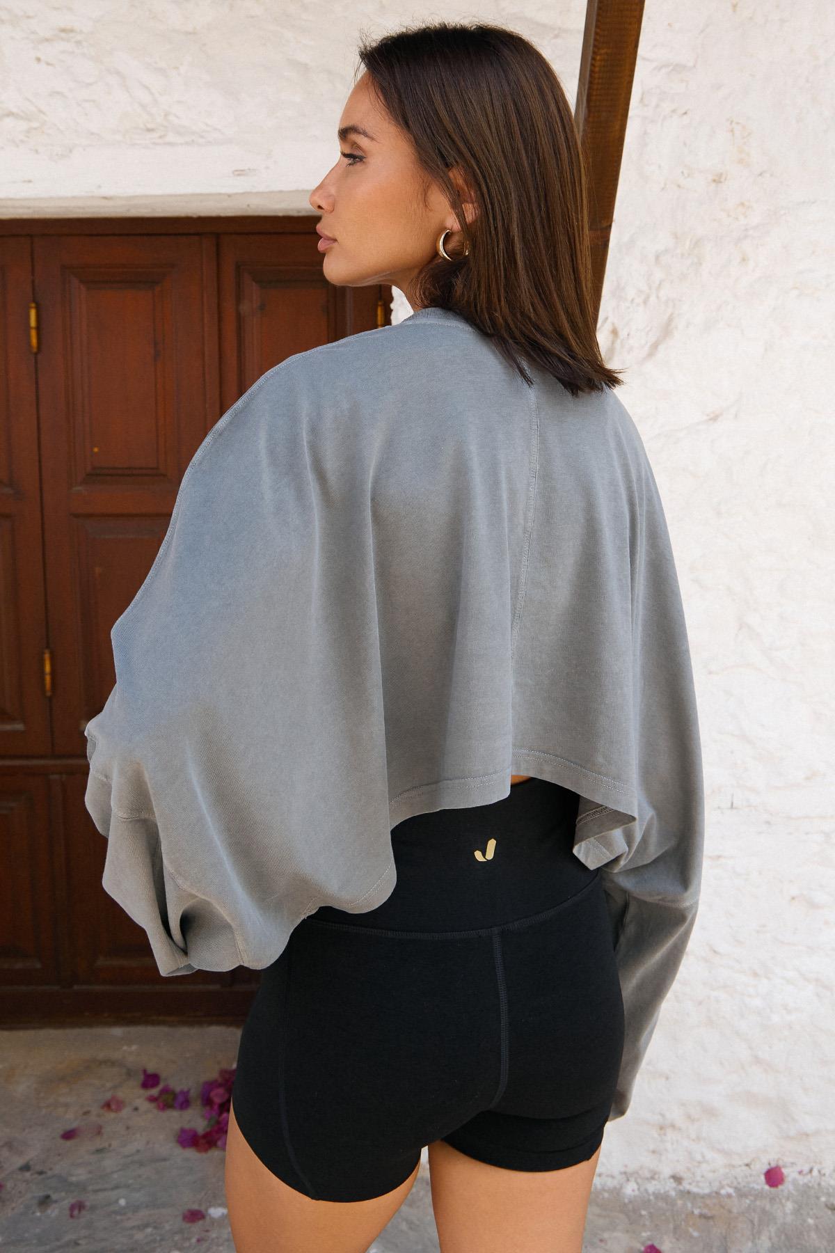 Aura Long Sleeve T-Shirt Gray