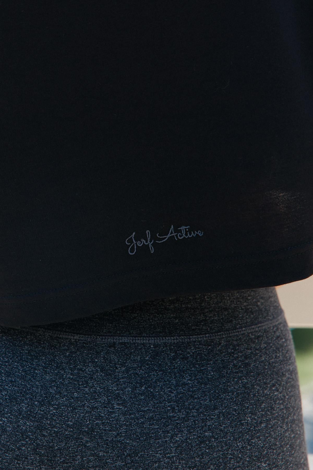 Aura Crop T-Shirt Black