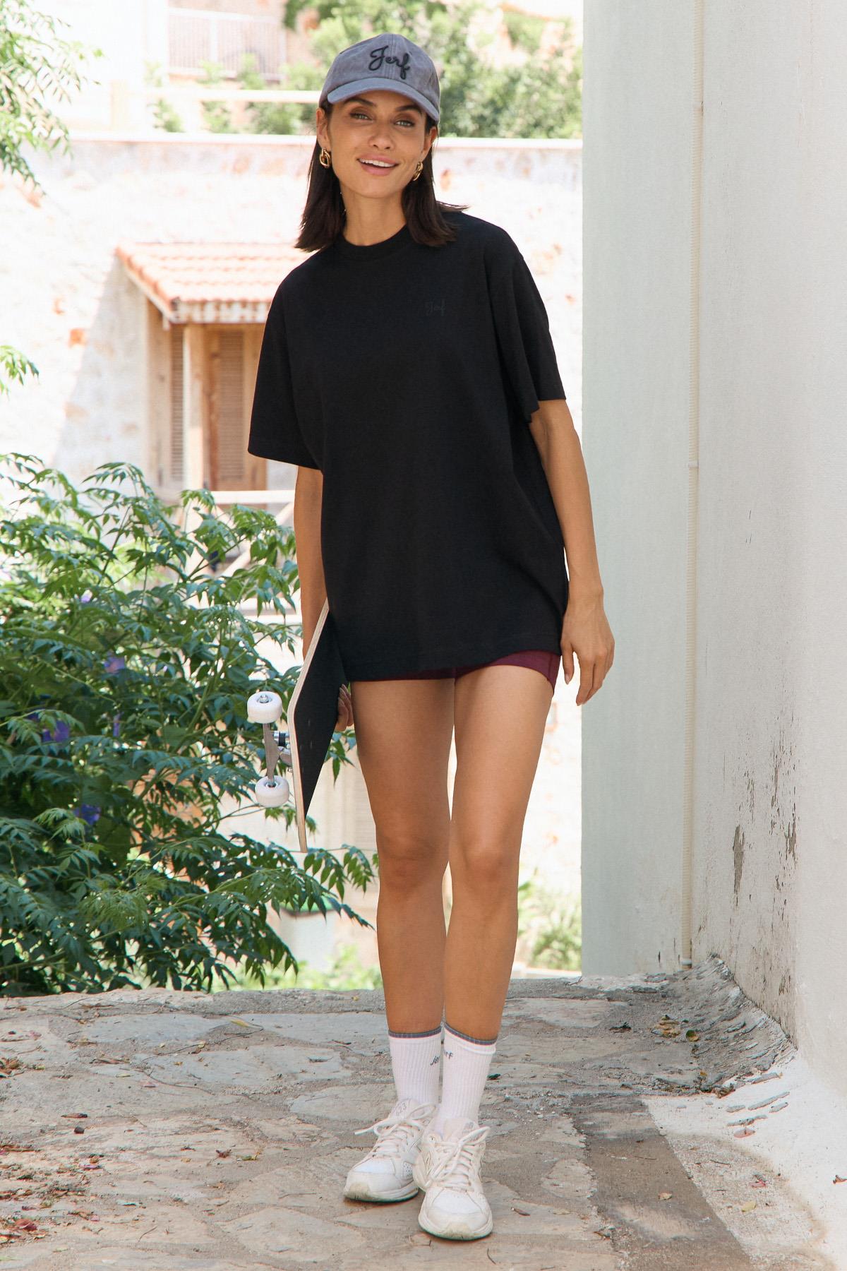 Aura Oversize T-Shirt Black