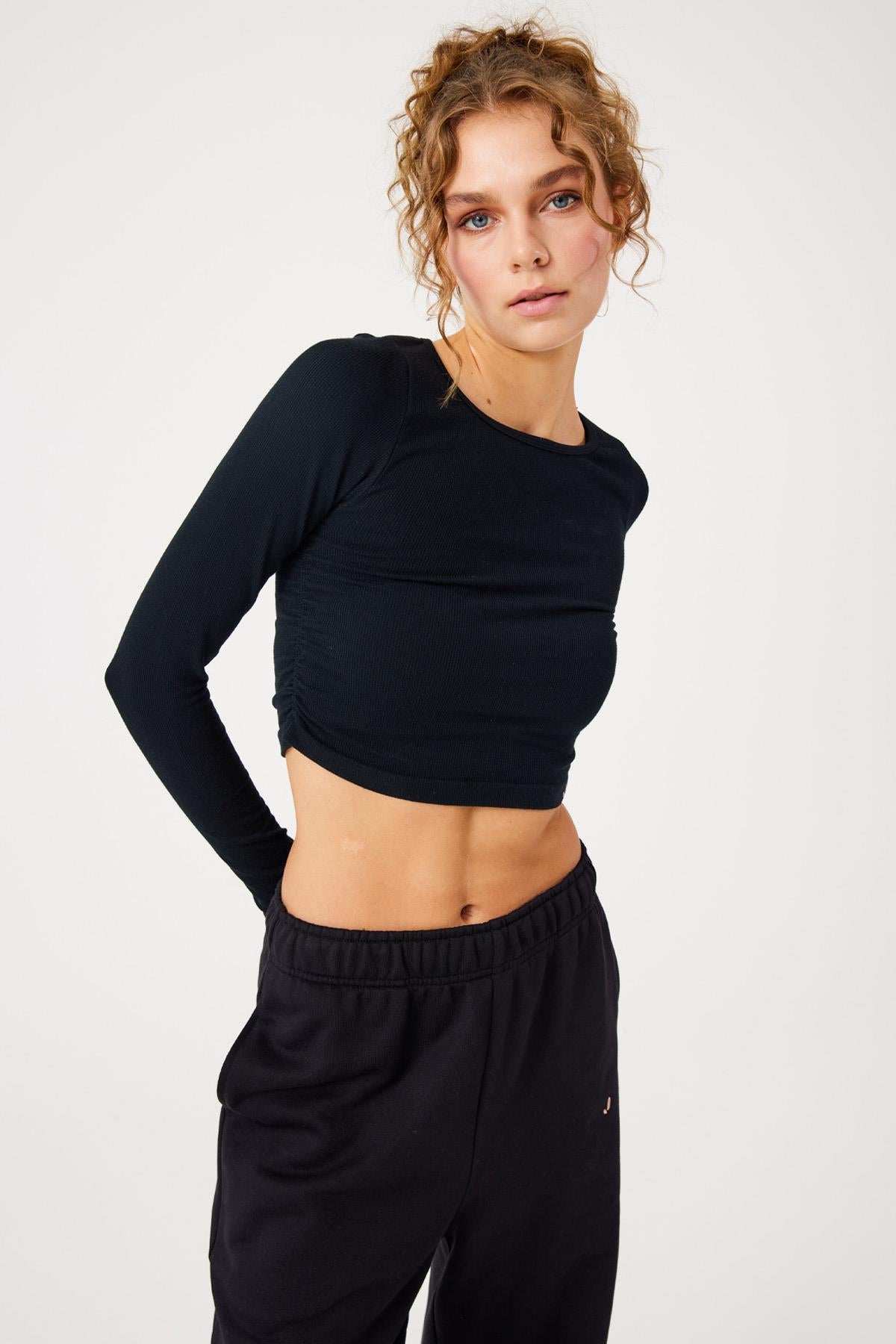 Aura Long Sleeve Shirred T-Shirt Black