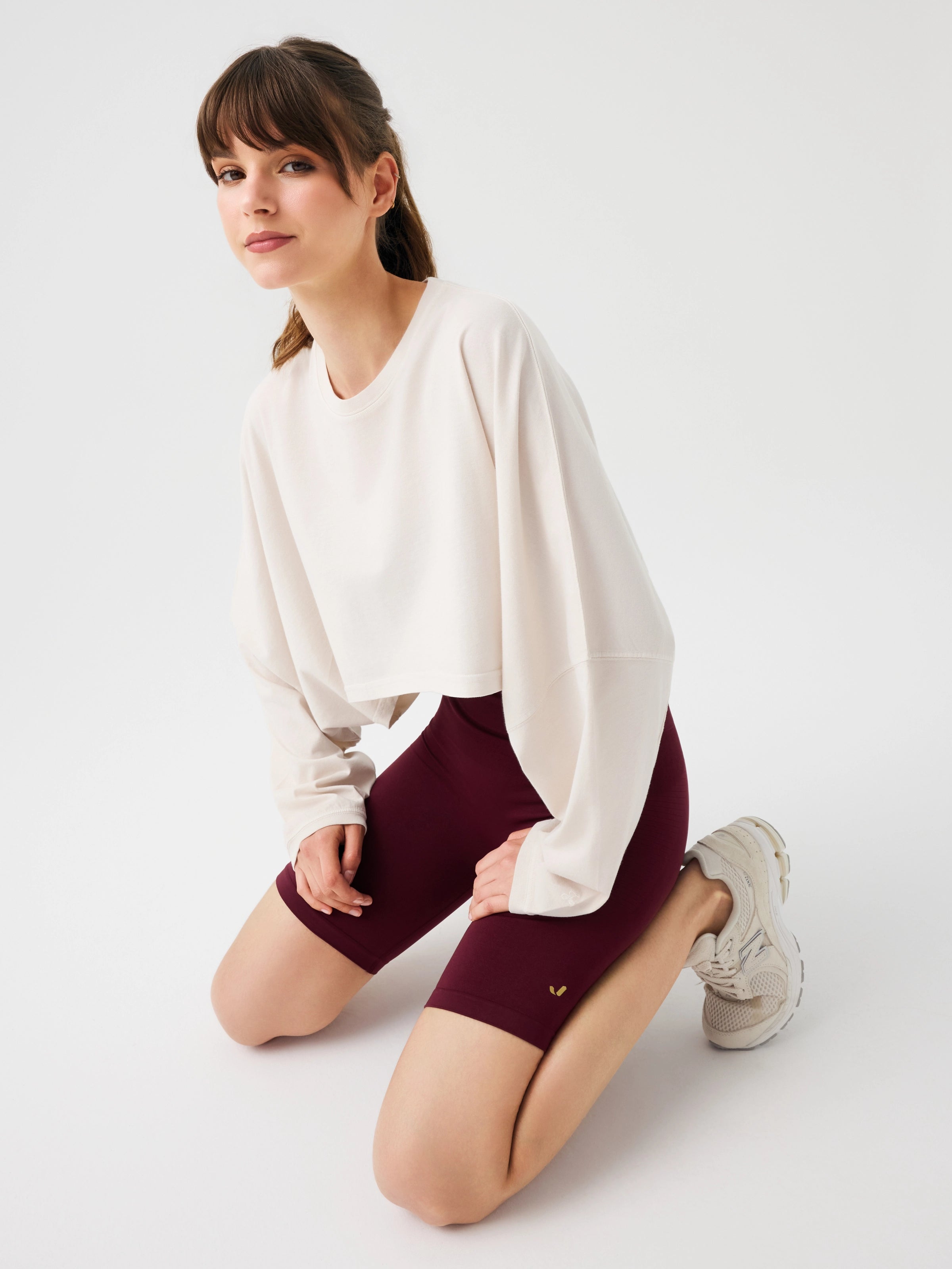 Aura Crop Long Sleeve T-Shirt Ekru