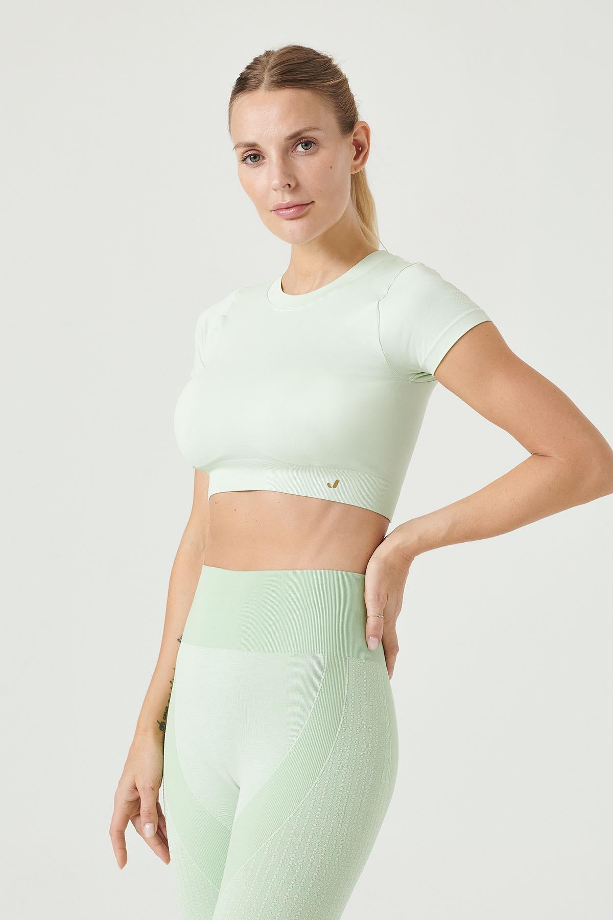 Captiva Yumuşak Dokulu & Esnek Crop Top Yeşil