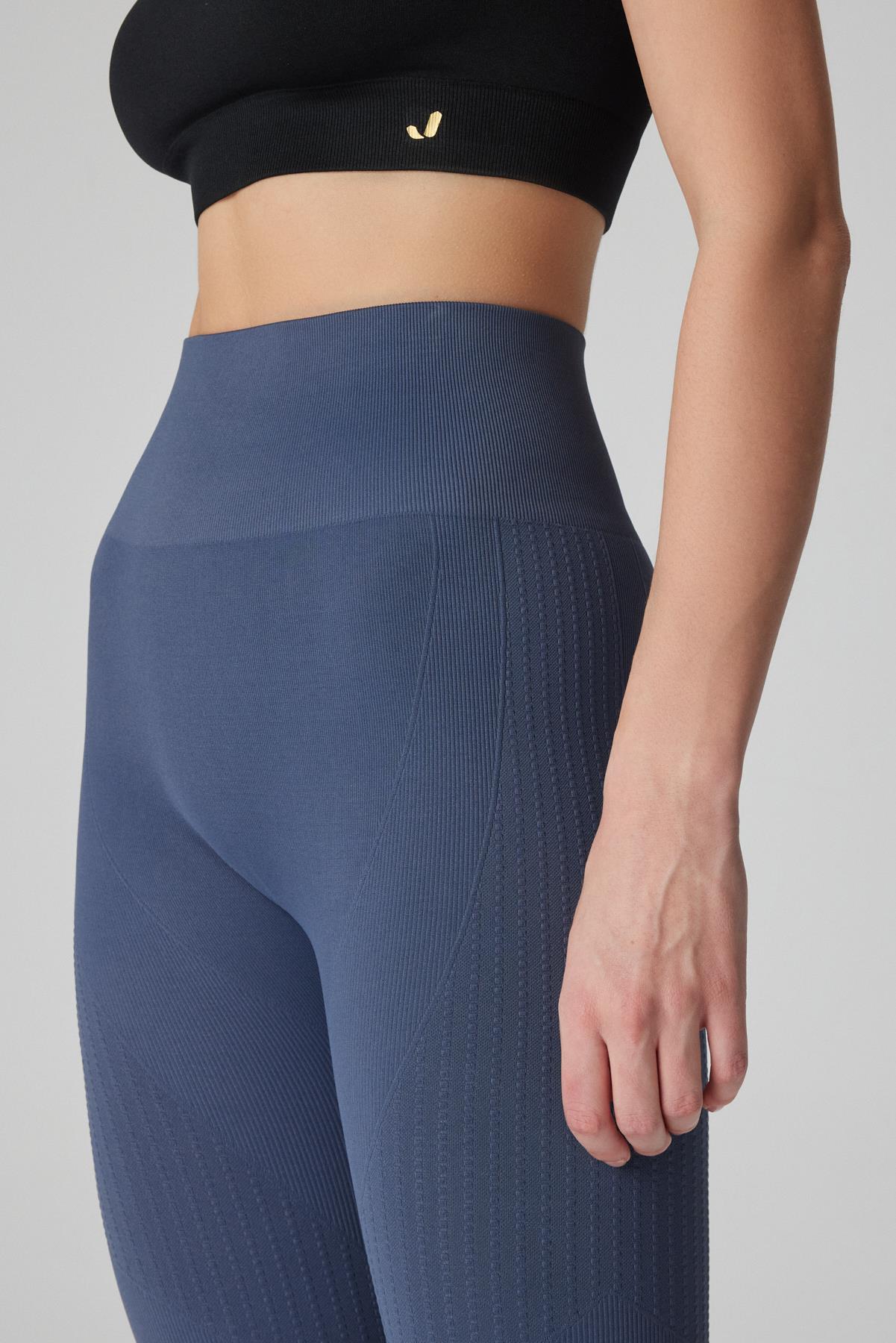 Lily Pattern Detailed Shaping Leggings Blue